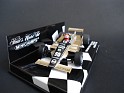 1:43 - Minichamps - Williams - FW07 - 1980 - Gold W/Black Stripes - Competición - 0